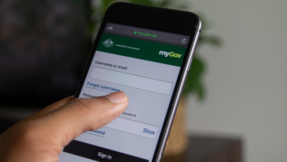 MyGov on iphone hacking